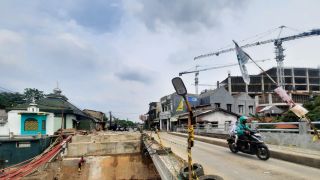 Penjelasan PUPR Depok Ihwal Pembangunan Jembatan Jatijajar yang Tak Kunjung Rampung - JPNN.com Jabar