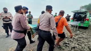 Pemancing Meninggal Dunia di Pantai Pandansari Bantul - JPNN.com Jogja