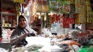 Minyak Kita Hilang di Pasaran Kota Bandung, Pedagang dan Pembeli Kebingungan - JPNN.com Jabar