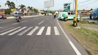 Pemotor Tewas Setelah Menabrak Tiang Lampu di Jalan Wonosari - JPNN.com Jogja