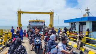 Percaloan Tiket Diduga Libatkan Pengelola Pelabuhan Jangkar, Siap-Siap Saja - JPNN.com Jatim