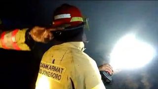 Gudang Beras Kebakaran, Kades di Bojonegoro Alami Kerugian Rp100 Juta - JPNN.com Jatim