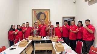 PDI Perjuangan Surabaya Buka Pendaftaran Pilkada 2024 Awal Mei, Eri-Armuji Daftar Pertama - JPNN.com Jatim