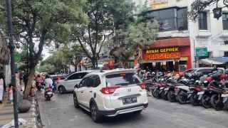 Jalan Braga Bandung Mulai Ditutup untuk Kendaraan Sabtu Dini Hari - JPNN.com Jabar