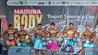 Madura Body Contest di Pantai Slopeng Jadi Ajang Adu Otot Sekaligus Berwisata - JPNN.com Jatim