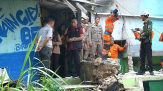 Pj Wali Kota Bogor Tinjau Penanganan dan Mitigasi di Lokasi Bencana - JPNN.com Jabar