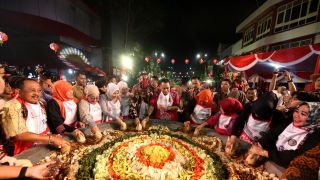 Festival Rujak Uleg Tahun Ini Digelar dengan Konsep Berbeda di Surabaya - JPNN.com Jatim