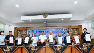Wujudkan PPDB 2024 Bersih, Opereator Hingga Kepala Sekolah Menandatangani Pakta Integritas - JPNN.com Jabar