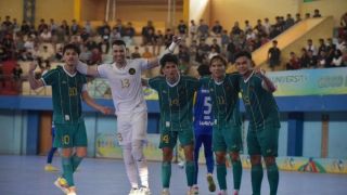 Tumbangkan Malaysia, Kontingen Futsal Indonesia Raih Emas di AUG 2024 - JPNN.com Jatim