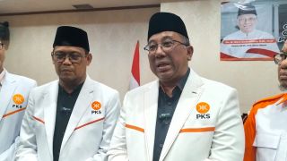 PKS Jabar Komentari Kebijakan Dedi Mulyadai Soal Pemangkasan Dana Bantuan Pesantren - JPNN.com Jabar