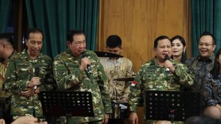 Nyanyi Bareng, Prabowo Subianto Puji SBY dan Jokowi - JPNN.com Jakarta