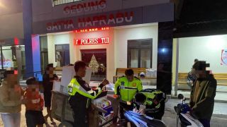 3 Pemuda di Tulungagung Ditangkap Polisi Saat Sahur On The Road Gunakan Sound Horeg - JPNN.com Jatim