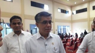 Menaker Pastikan Hak Pekerja Sritex, JHT Ditarget Cair Sebelum Lebaran - JPNN.com Jateng