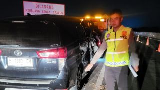 Detik-Detik Innova Gus Alam Tabrakan Maut di Tol Pemalang - JPNN.com Jateng