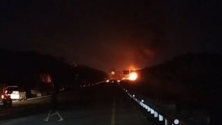 Truk TNI AD Terbakar di Tol Gempol - JPNN.com Jatim