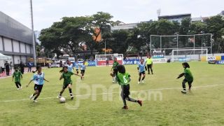 MilkLife Soccer Challenge 2025 Tanamkan Kesenangan Bermain Sepak Bola Sejak Dini - JPNN.com Jatim