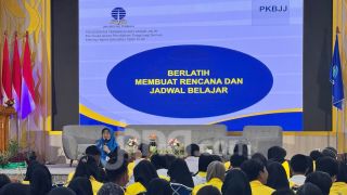 UT Surabaya Bekali 2.500 Mahasiswa Baru Keterampilan Belajar Jarak Jauh - JPNN.com Jatim