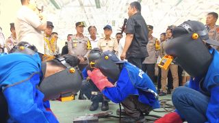 Menteri P2MI Buka Peluang Buat Lulus Poliran Banten, Bisa Kerja di Luar Negeri - JPNN.com Banten