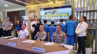 Polda Jabar Tangkap 4 Anarko Perusak Mobil Polisi Saat May Day di Bandung - JPNN.com Jabar