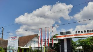Teruntuk Sekolah Negeri di Jogja, Jilbab Tak Berpengaruh pada Akreditasi - JPNN.com Jogja