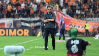 Jelang Lawan Borneo FC, Persija Pecat Pelatih, Tunjuk Sosok Ini sebagai Caretaker - JPNN.com Kaltim