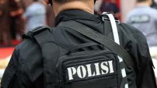 Oknum Polisi di Lampung Selatan Menombak Warga - JPNN.com Lampung