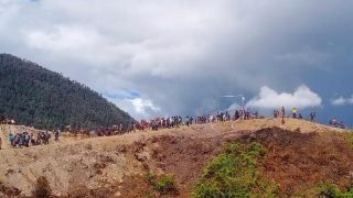 Pemda Puncak Membangun Rumah Doa, Willem Wandik: Ini Jadi Tempat Wisata Rohani - JPNN.com Papua