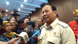 Menhan Prabowo Curhat soal Anggaran Pertahanan di Hadapan Ribuan Babinsa: Kalau Naik, Kalian Semringah - JPNN.com Sumut