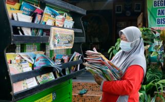 Perpustakaan Keliling di Purbalingga Ingin Tingkatkan Minat Membaca Sambil Membersihkan Sampah - JPNN.com
