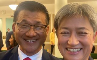  Warga Malaysia Beda Pendapat Mengenai Terpilihnya Penny Wong dan Sam Lim dalam Pemilu di Australia - JPNN.com