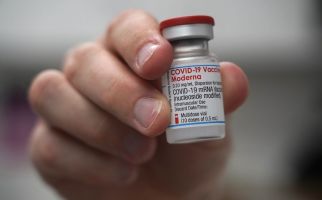 Inggris Setujui Penggunaan Vaksin Moderna Agar Terlindung dari Varian BA.1 COVID-19 - JPNN.com