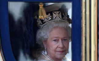 Dunia Hari Ini Berkabung: Ratu Elizabeth Mangkat, Charles Jadi Raja - JPNN.com