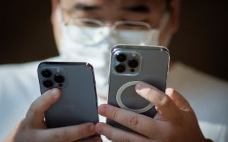 Samsung Akan Produksi Layar OLED Untuk iPhone 15 Series - JPNN.com