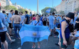 Orang Indonesia Pencinta Timnas Argentina Rayakan Kemenangan di Buenos Aires - JPNN.com