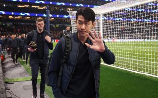 Dunia Hari Ini: Pertandingan Liga Champions Terlambat karena Kemacetan London - JPNN.com