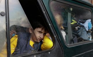 Dunia Hari Ini: Ribuan Warga Etnis Armenia Mengungsi Karena Takut Dianaya - JPNN.com