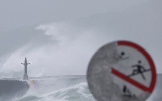 Dunia Hari Ini: Topan Kuat Gaemi Menerjang Taiwan, Diperkirakan Akan Menuju Tiongkok - JPNN.com