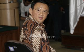 Sidang Lanjut, Kubu Ahok Siapkan Saksi Tahun Depan - JPNN.com