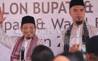 Panwaslu Usut Kasus Politik Uang Kubu Ahmad Dhani - JPNN.com