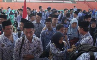 Pengalihan Status PNS, Gaji Belum Beres - JPNN.com