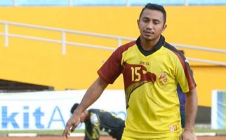 Mantan Kapten Timnas Ini Ingin Berseragam Persib Lagi - JPNN.com