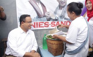 Pedagang Pecel Legendaris Doakan Anies Jadi Gubernur - JPNN.com