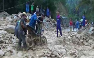 Waspada, Banjir Batu dari Gunung Tumo - JPNN.com