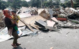 Ratusan Rumah Rusak Imbas Puting Beliung Terjang Cirebon dan Sragen - JPNN.com