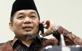 Jazuli Juwaini Sebut Fahri Hamzah Tidak Paham Etika Rapat - JPNN.com