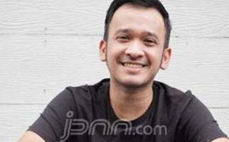 Ruben Onsu Ngamuk Tiket Pesawatnya Dijual Lagi - JPNN.com