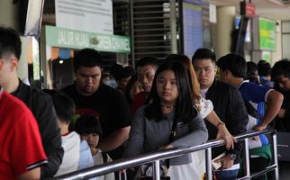 Lihat, Ribuan Warga Singapura Rayakan Imlek di Batam - JPNN.com