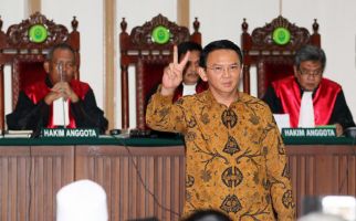 Waketum PKB: Kalau Perlu Ahok Cium Kaki Pak Ma'ruf! - JPNN.com