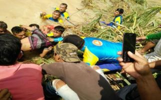 Pemuda Tewas Terseret Arus Saat Cuci Tikar di Sungai - JPNN.com