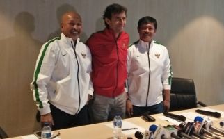 Luis Milla Janjikan Gaya Bermain Indonesia - JPNN.com